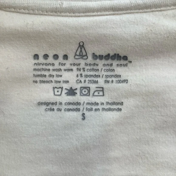 NEON BUDDHA Cream Ruffle Cardigan Ornamental Buttons Size S - Picture 12 of 15